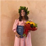 Laureata in psicologia impartisce lezioni di italiano a stranieri e DSA